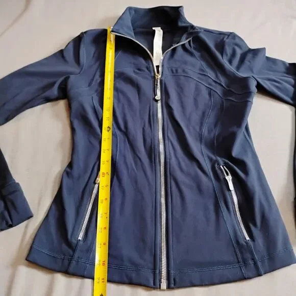 Lululemon Define Jacket Size 8 Navy Blue Full Zip Luon Yoga Running Activewear - Picture 16 of 16